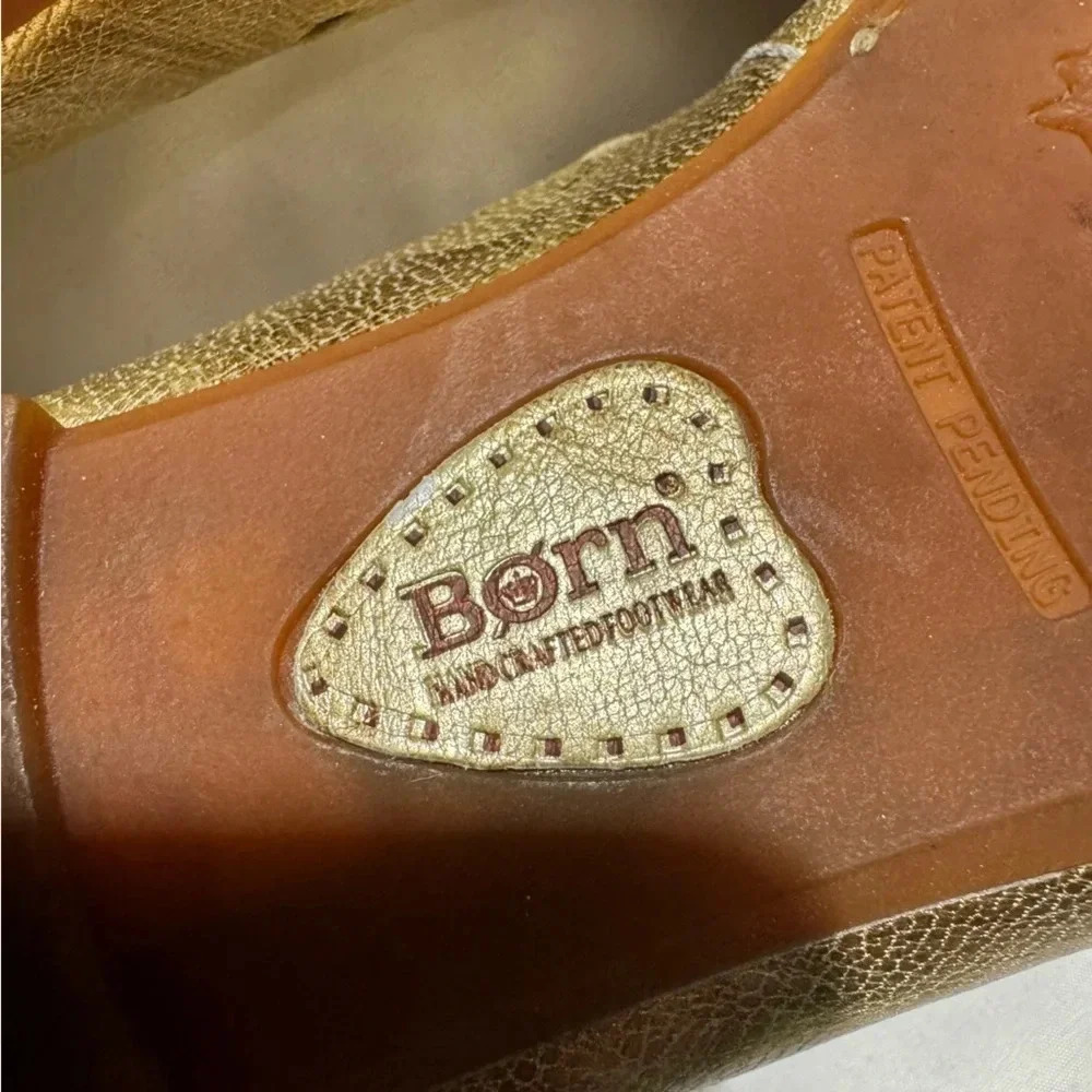 Born Handcrafted Loafers  Leather Gold Comfortable Size 5 1/2 - Picture 10 of 10